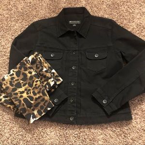 Casual black denim jacket size large